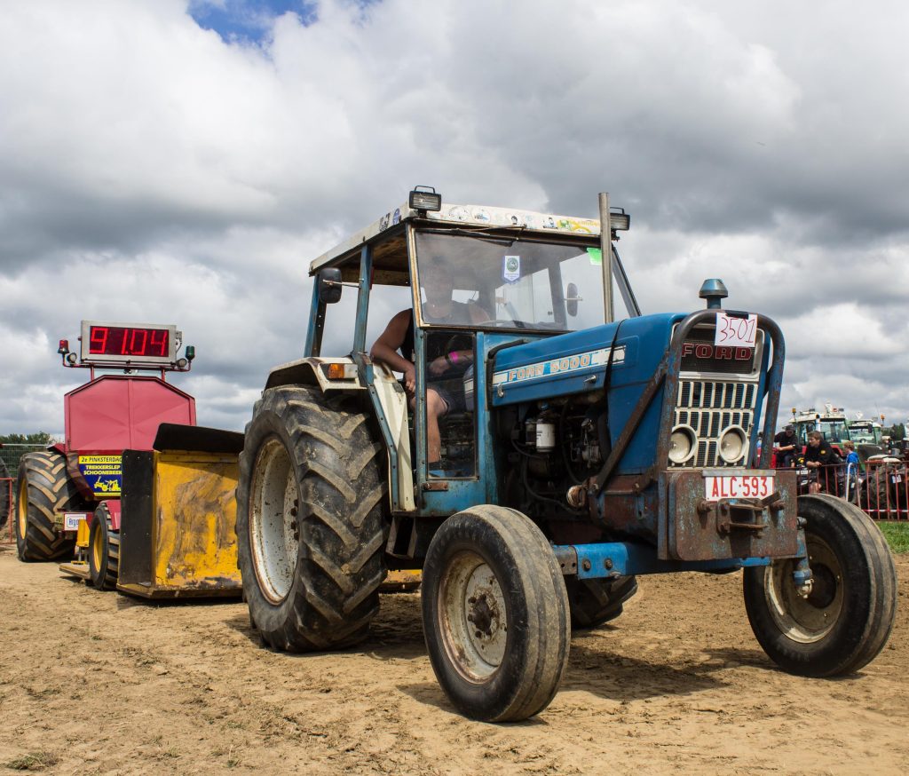 Le tracteur avant sa restauration