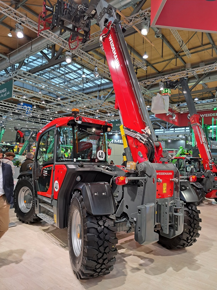 Le nouveau Weidemann T6025 se caractérise par son gabarit compact.