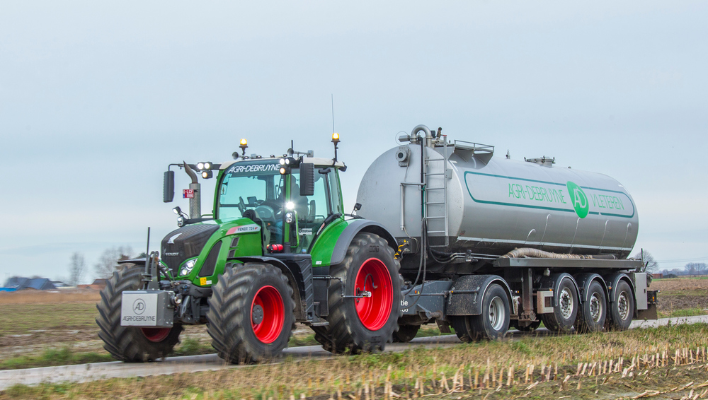 Agri-Debruyne - Cette combinaison sert à approvisionner le Vervaet.