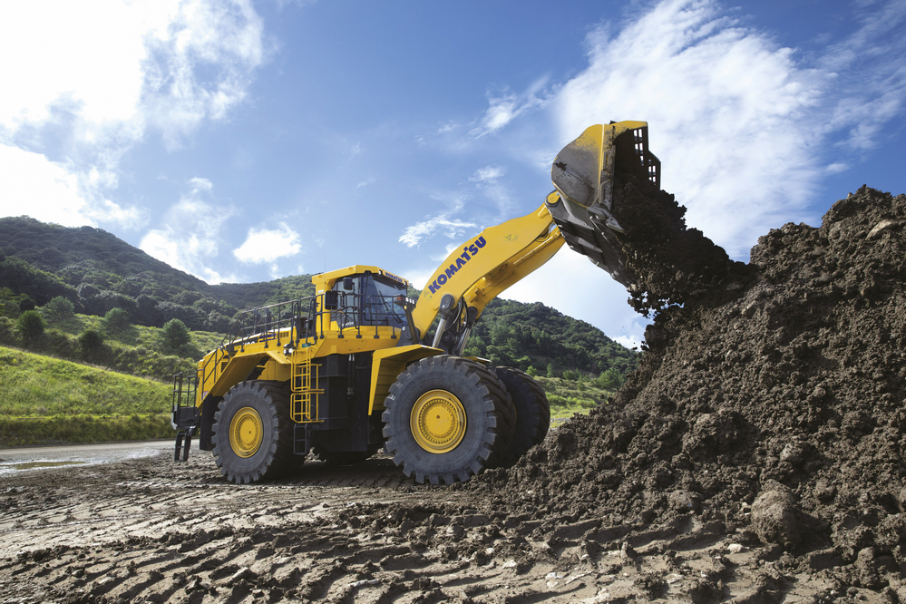 Komatsu WA700-8