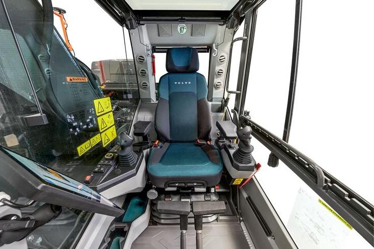 Cabine de la Volvo EC230 électrique