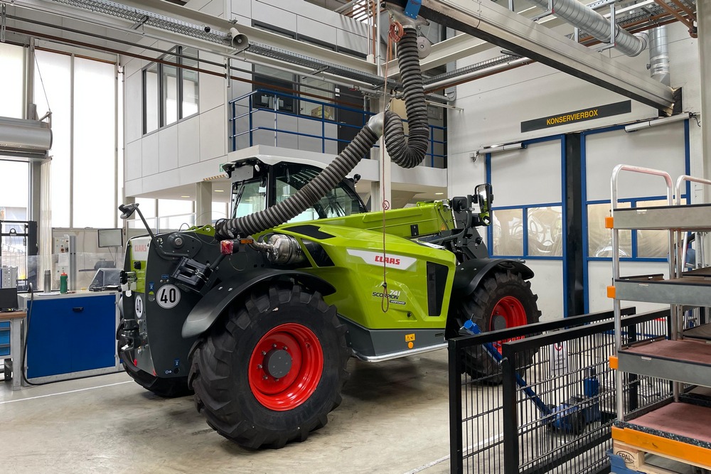 Claas Scorpion Night Edition