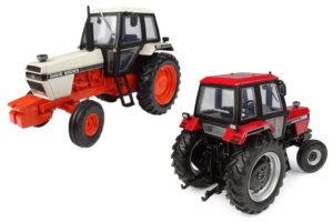 Une reproduction miniature du David Brown 1690 et du Case International 1594 par Universal Hobbies
