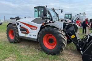 Le TL43.80HF était présent au salon Innov-Agri Nord qui s’est tenu les 4 et 5 juin 2025