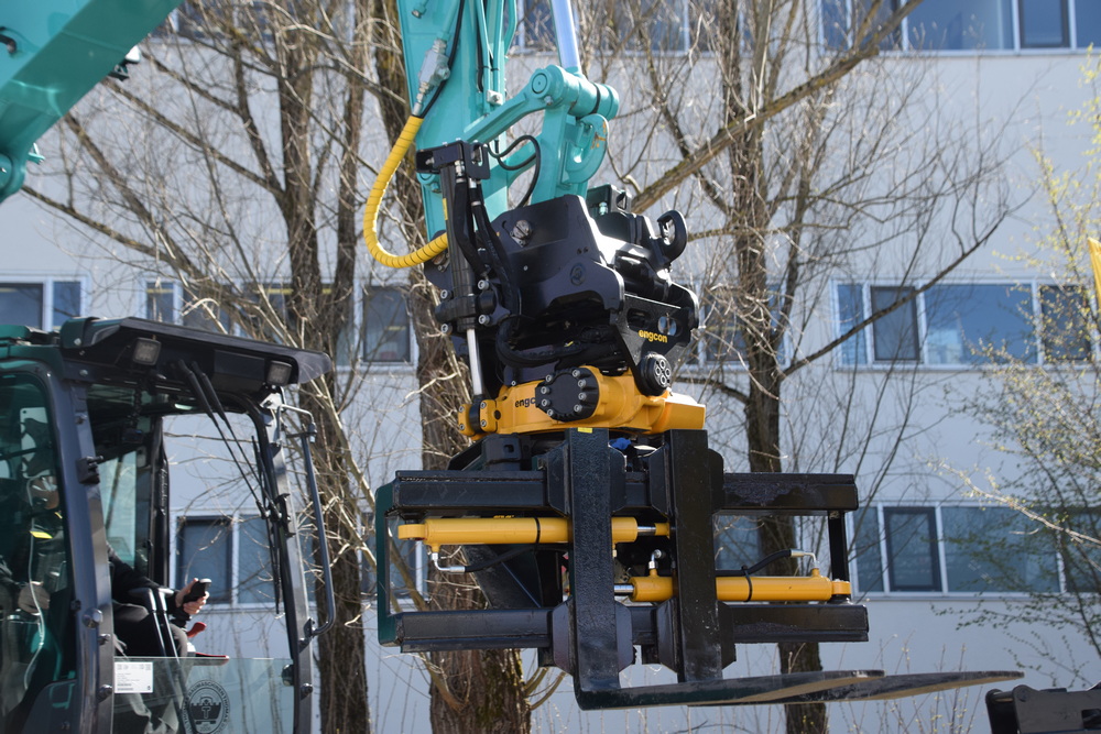 Engcon EC309 : nouveau tiltrotateur pour réaliser des économies de carburant