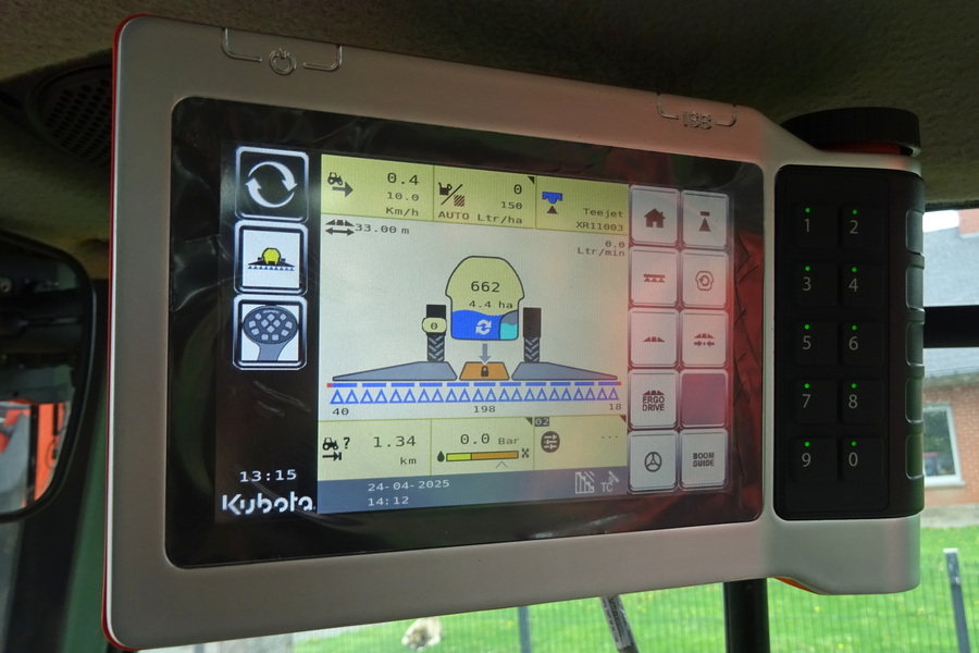 Le logiciel iXspray permet de piloter toutes les fonctions du pulvérisateur depuis l'écran tactile.
