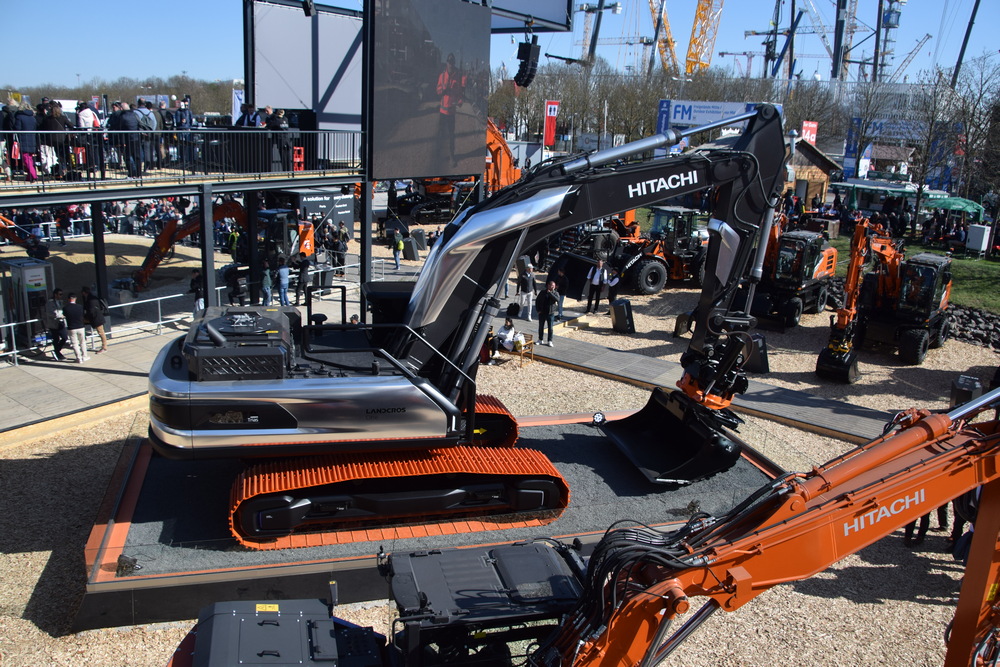 Hitachi lance Landcros One : La pelle conceptuelle illustre la vision du futur