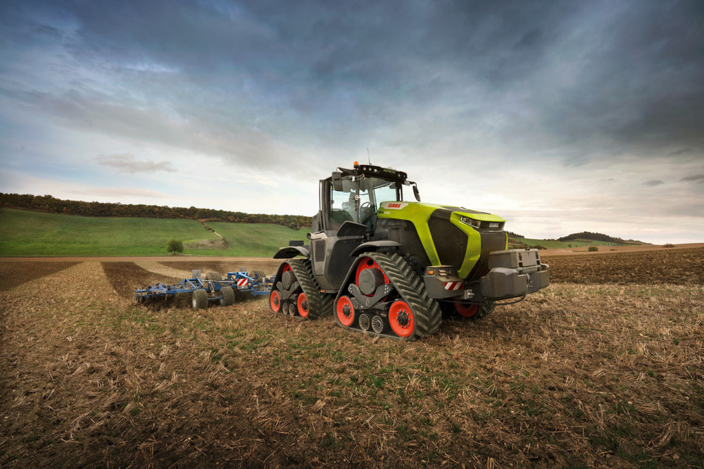 Le Xerion 12.650 est doté d’un moteur Mercedes-Benz 6 cylindres de 15,6 l développant 653 ch.