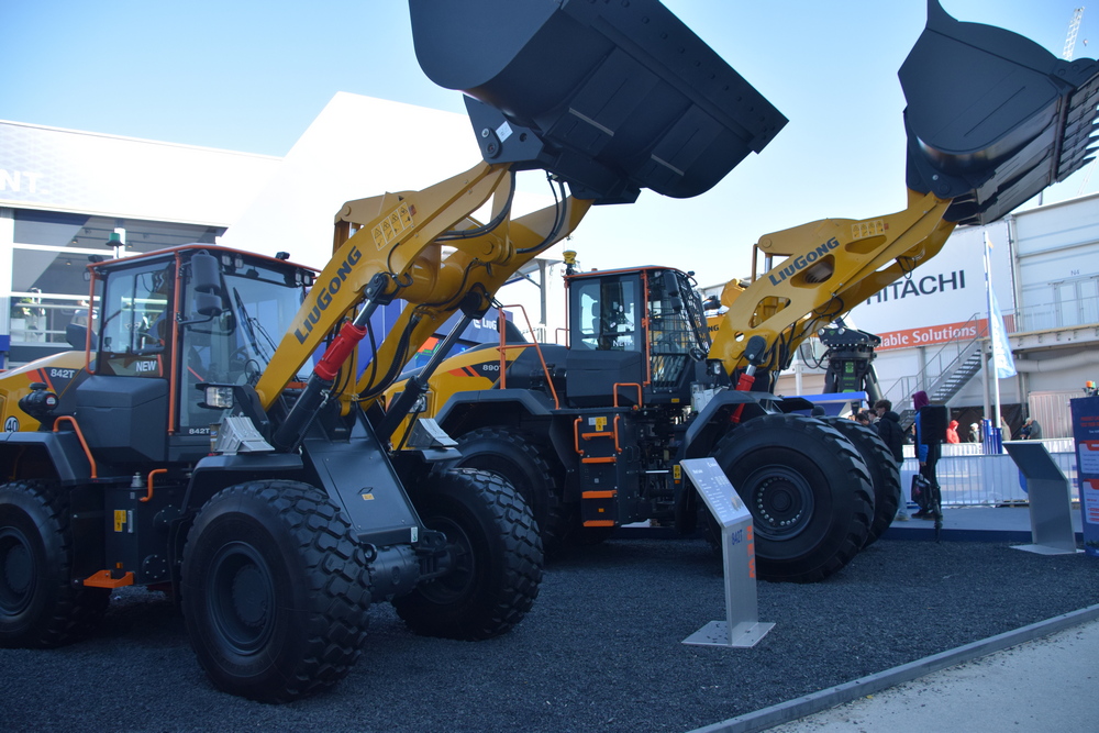 Les 842T et 890T représentaient la nouvelle série T.