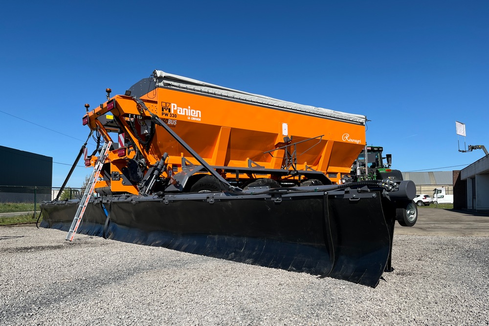 Panien PW 330 : un épandeur polyvalent unique en Belgique