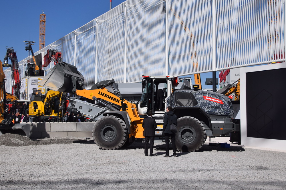 Liebherr au salon Bauma 2025