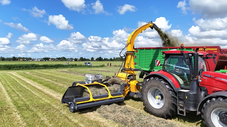 ELHO Cobra 7710T : “Une belle solution pour les éleveurs qui souhaitent ensiler eux-mêmes”