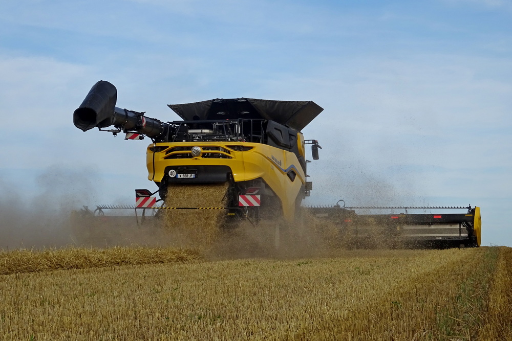 New Holland CR11