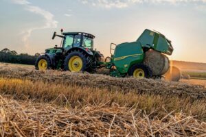 John Deere F442R