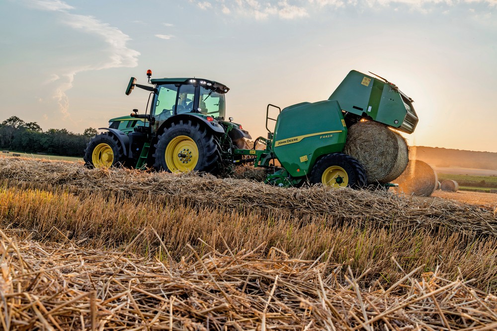 John Deere F442R