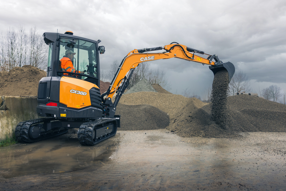 Case lance la mini-pelle CX38D, 20e modèle de sa gamme complète de pelles compactes