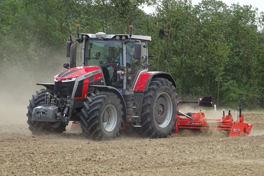 Massey Ferguson MF 8S Xtra