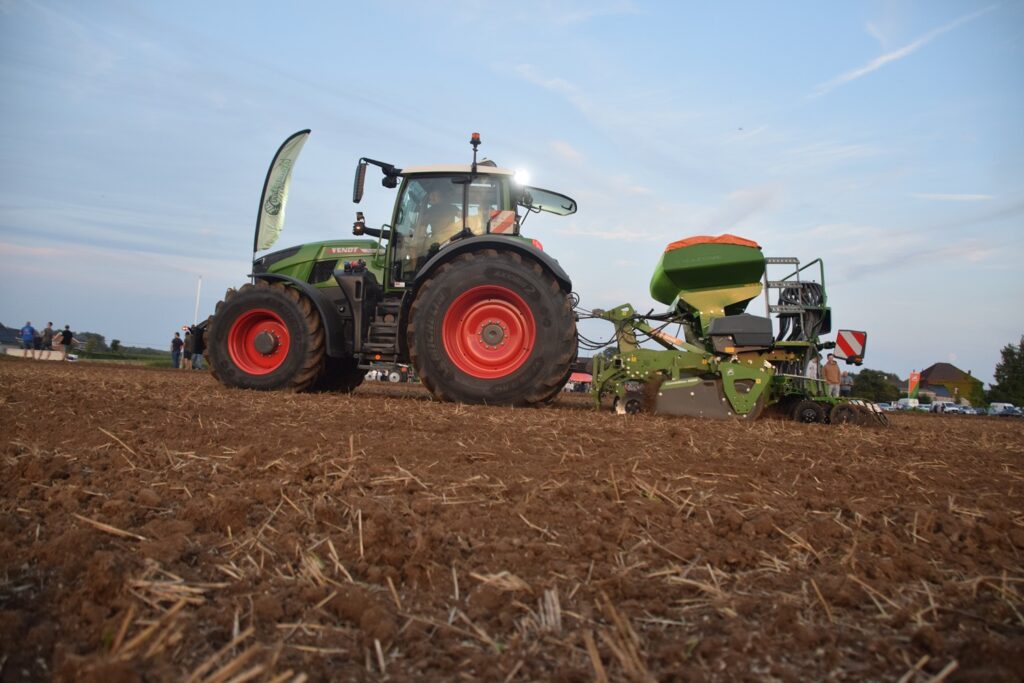 La technique de semis reste l’un des axes forts pour Amazone, tout comme la technique de pulvérisation. Philippe De Roeck a formellement démenti que Amazone envisagerait d’arrêter la fabrication de pulvérisateurs agricoles.