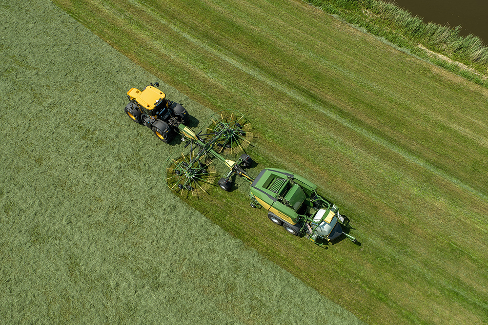 Krone Swadro BaleTrain TC 880 Pro : andainer et presser en un seul passage est désormais possible