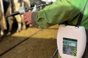 Gérapyx : Un répulsif contre les mouches, poux et tiques constitué d’extraits de plantes.