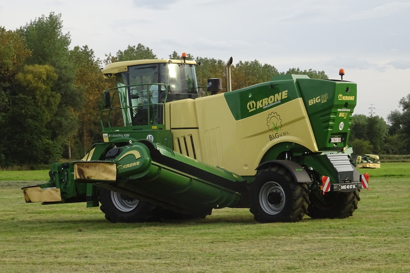 Selon Krone, la faucheuse automotrice BigM est la reine des faucheuses.