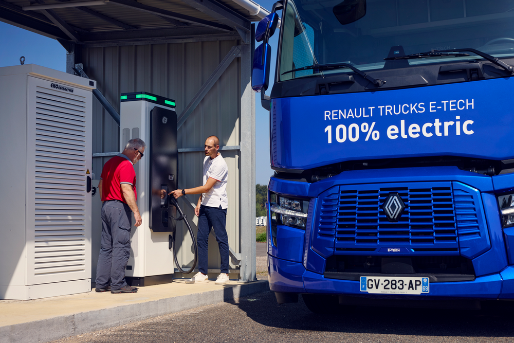 Renault Trucks cartographie les stations publiques de recharge pour camions électriques en Europe