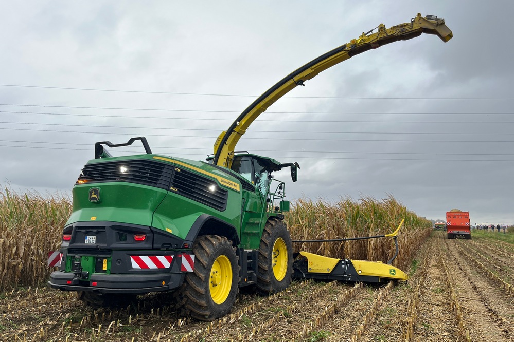 Cofabel a présenté la nouvelle ensileuse F9 récemment lancée.