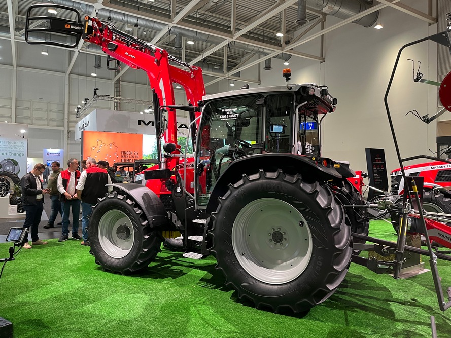 Massey Ferguson a introduit la transmission à variation continue sur sa série 5S lors du salon Agritechnica 2025.