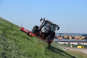 Gestion et sécurité sur les talus : l’expertise d’Alplant à Hooge Maey