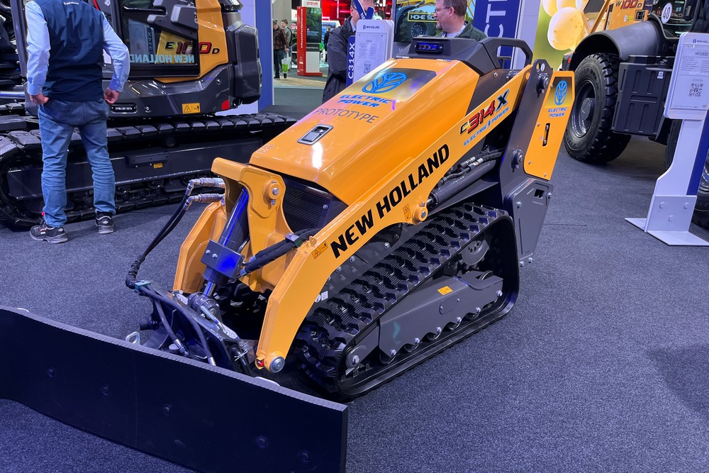 Une nouvelle mini chargeuse à chenilles électrique chez New Holland, la C314X