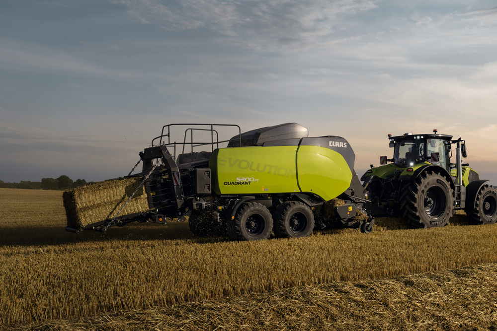 Claas présente les presses Quadrant Evolution 5300 FC et 5200 FC en édition limitée Night Edition