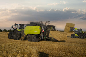 Claas présente les presses Quadrant Evolution 5300 FC et 5200 FC en édition limitée Night Edition Claas présente les presses Quadrant Evolution 5300 FC et 5200 FC en édition limitée Night Edition