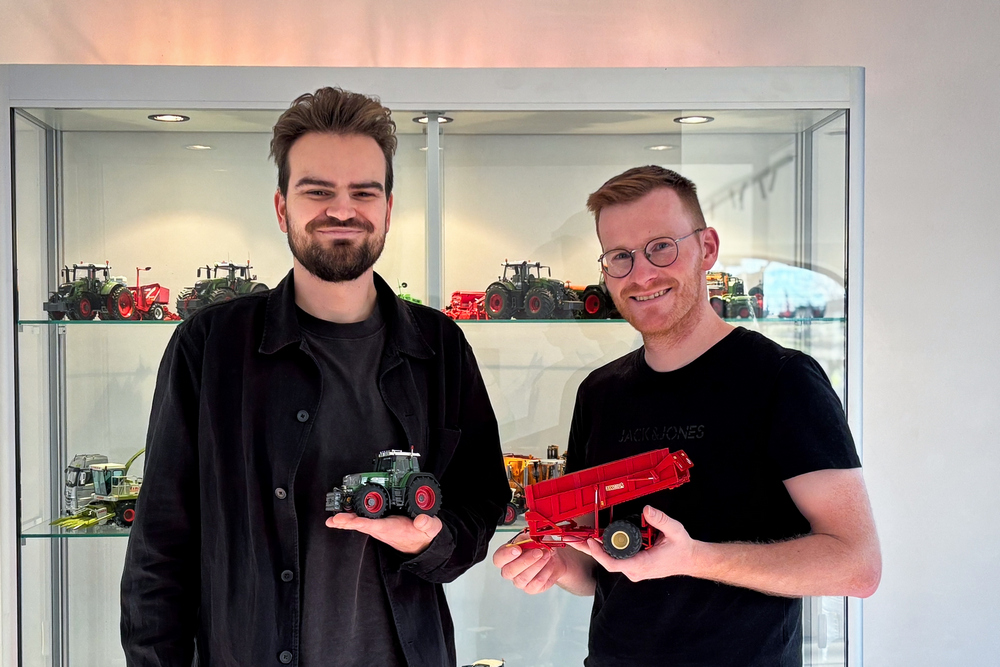 Michiel Saeyens et Sven Van Hecke lancent une toute nouvelle bourse à Merelbeke dans De Gemeentehallen.