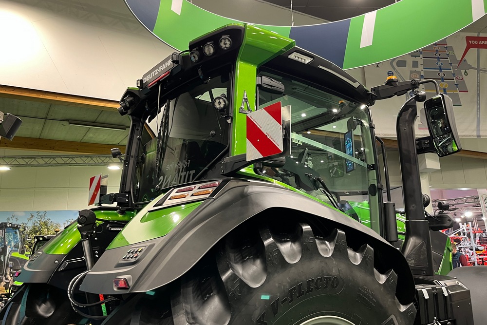 Les tracteurs Deutz-Fahr 8 TTV sont équipés de la nouvelle cabine à quatre montants SigmaVision.