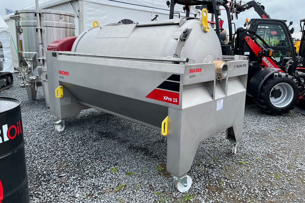 Le pressoir pneumatique à cage fermé bucher Vaslin Xpro 15