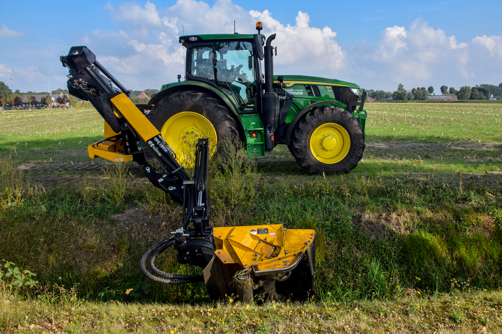 La McConnel PA7275T VFR est bien visible par le conducteur.