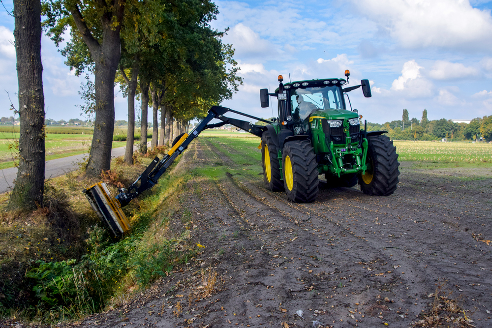 Le bras de la McConnel PA7275T VFR a une portée de 7,2 mètres. La fonction télescopique est bien visible.