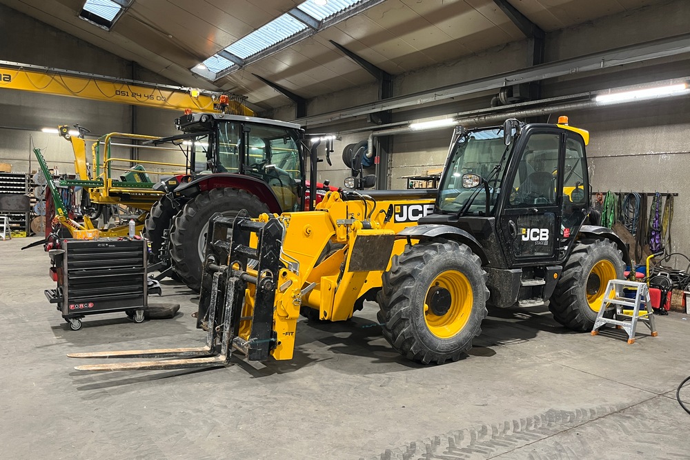 L’atelier accueille tous les types de machines agricoles, qu’il s’agit de télescopiques, tracteurs ou d’outils.