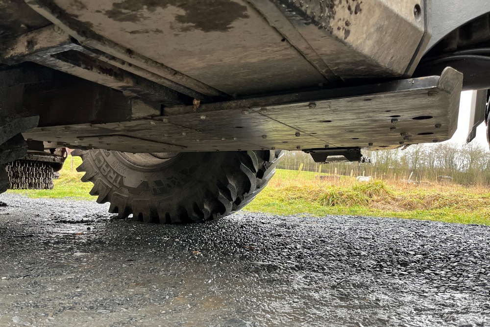 Le Valtra Q 305 de Jean-François Thonus est équipé d’un carénage ventral fabriqué maison.