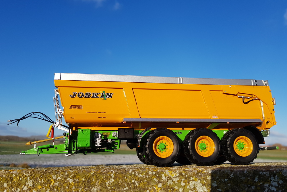 La gamme de miniatures de Joskin s’élargit avec la Trans-Space 8000/27 TRC150