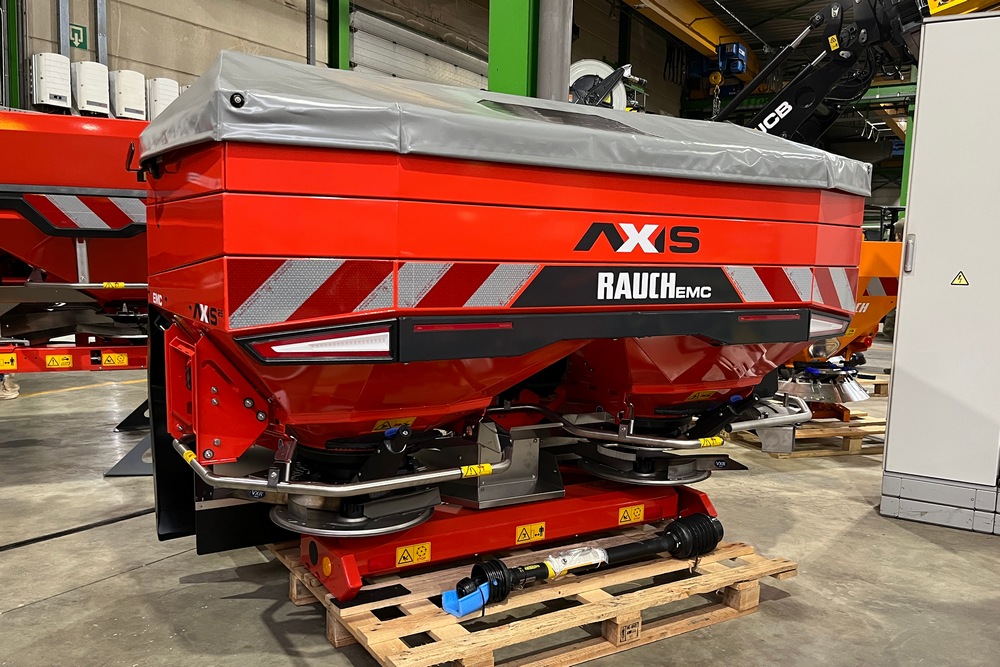 Le Rauch Axis 25 était visible dans l’espace DistriTECH lors des traditionnelles portes ouvertes Joskin Pro Days organisées en janvier 2026.