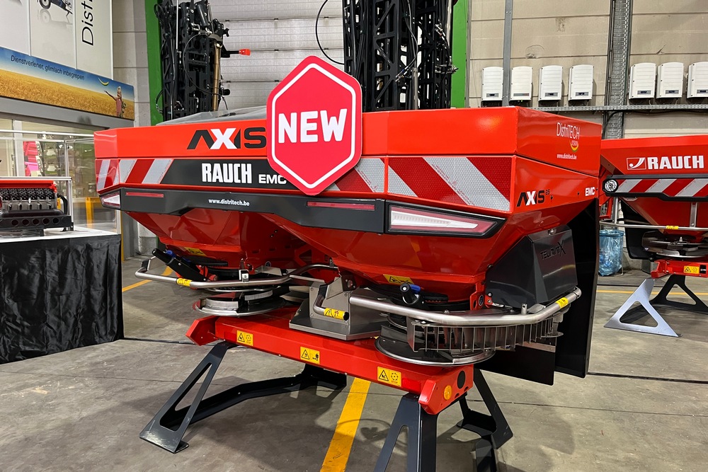 Le Rauch Axis 25 était visible dans l’espace DistriTECH lors des traditionnelles portes ouvertes Joskin Pro Days organisées en janvier 2026.