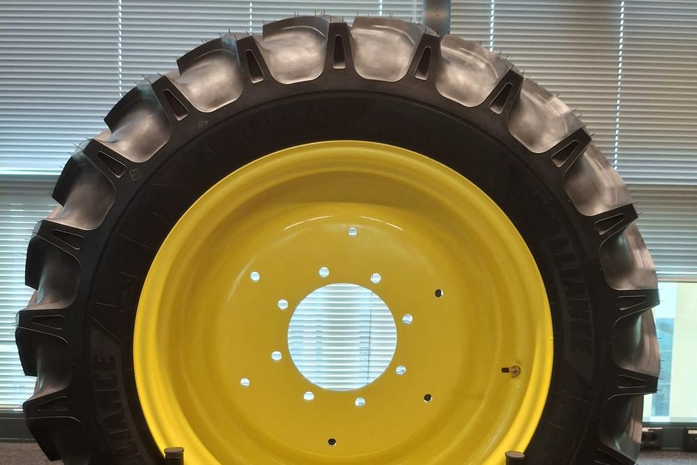 Alliance lance le nouveau pneu Agri Nova