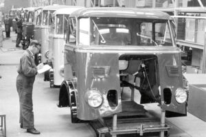 La production de cabines DAF à Westerlo vers 1967.