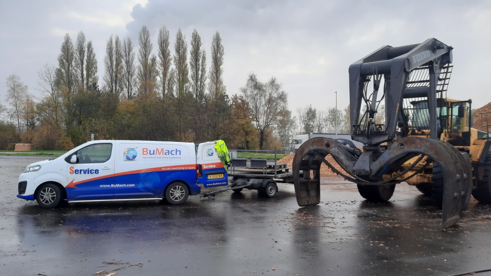 Avec BuMach, Meindert Bunt se concentre sur la révision et la réparation dans le terrassement et les équipements lourds.
