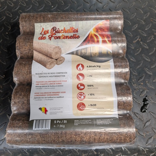 5. Etienne Ernould propose des bûchettes de bois compressé commercialisées sous le nom ‘Les bûchettes de Fontenelle’.
