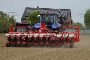 Un semoir Kuhn Maxima 3e polyvalent et précis chez Dubois Agri