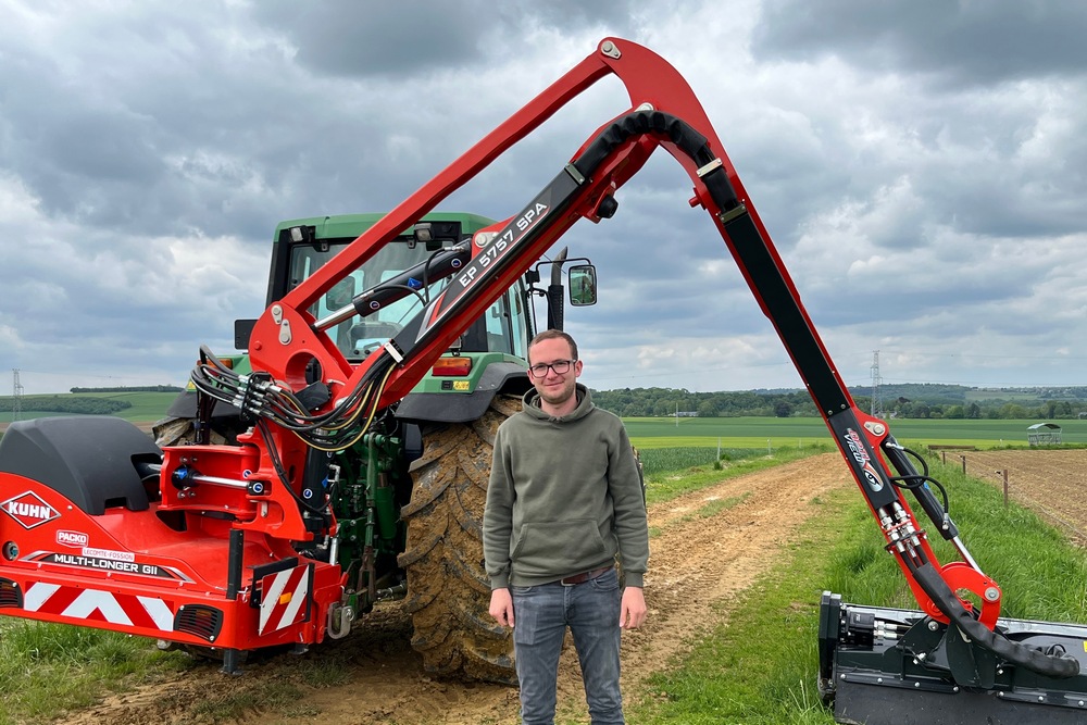 Adrien Rabeux se montre satisfait de son épareuse Kuhn Multi-Longer GII 5757 SPA.