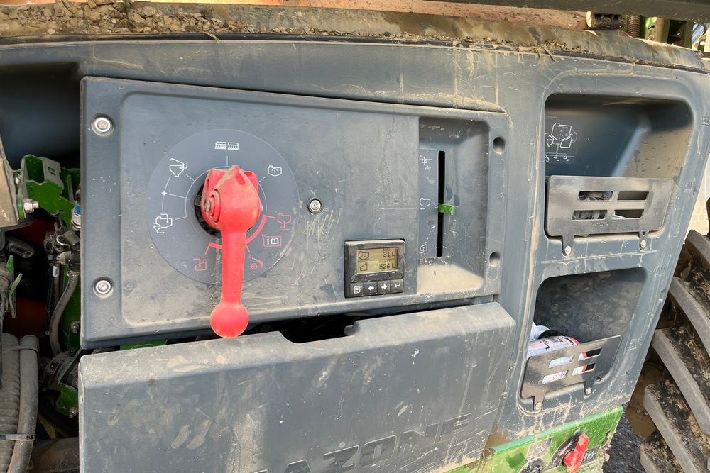 Le pack Confort comprend un dispositif d’arrêt automatique du remplissage. “Il permet d’être en règle sans avoir trop d'électronique”.