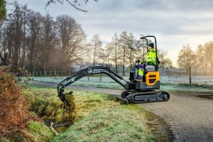Hyundai ajoute la micro-pelle HX10A Z à sa gamme compacte